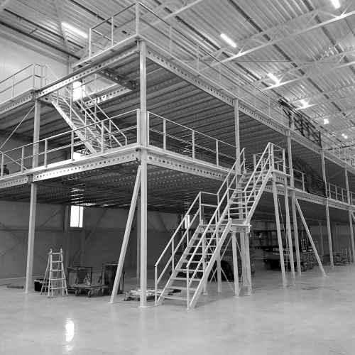 Black and white big mez